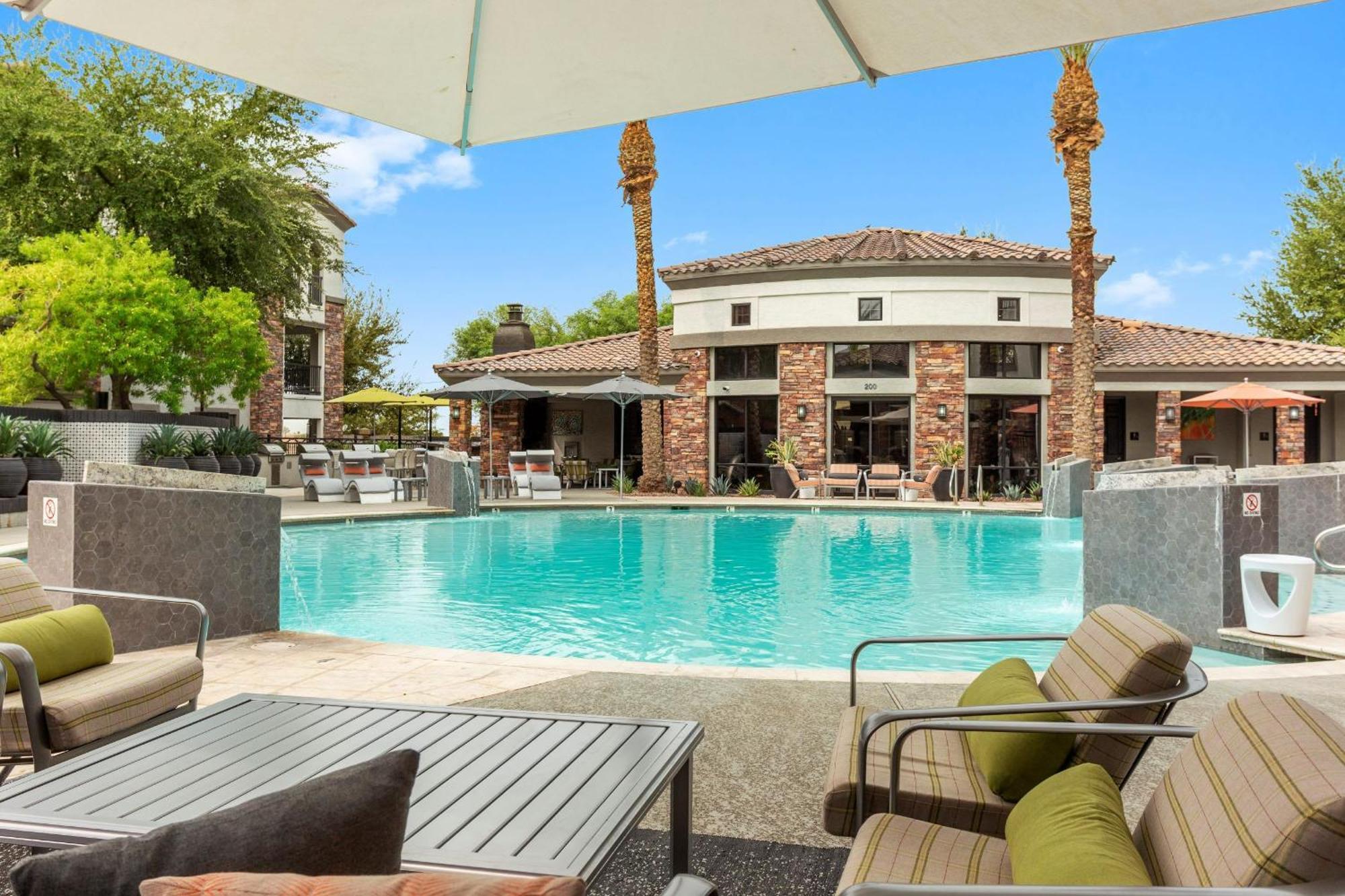 Cozysuites By The Stadium W Pool! 11 * Glendale