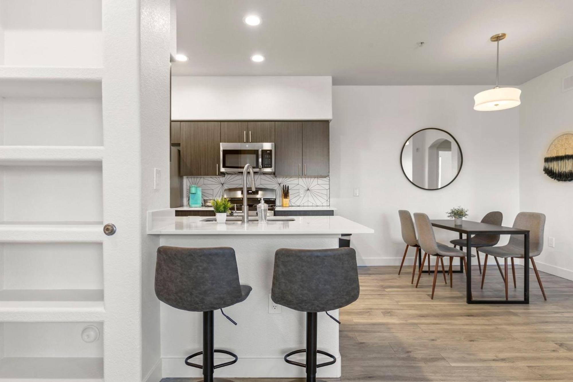 Apartamento Cozysuites By The Stadium W Pool! 11 *