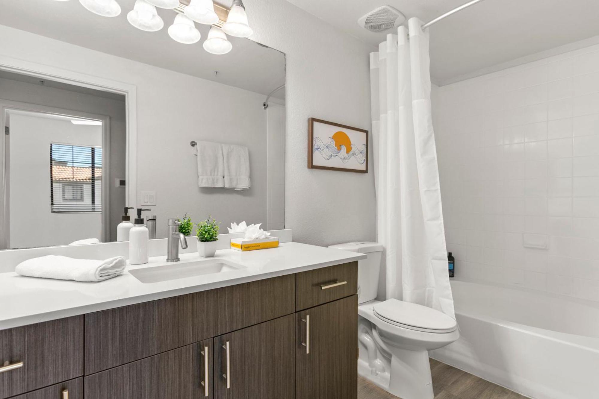 Cozysuites By The Stadium W Pool! 11 * Glendale